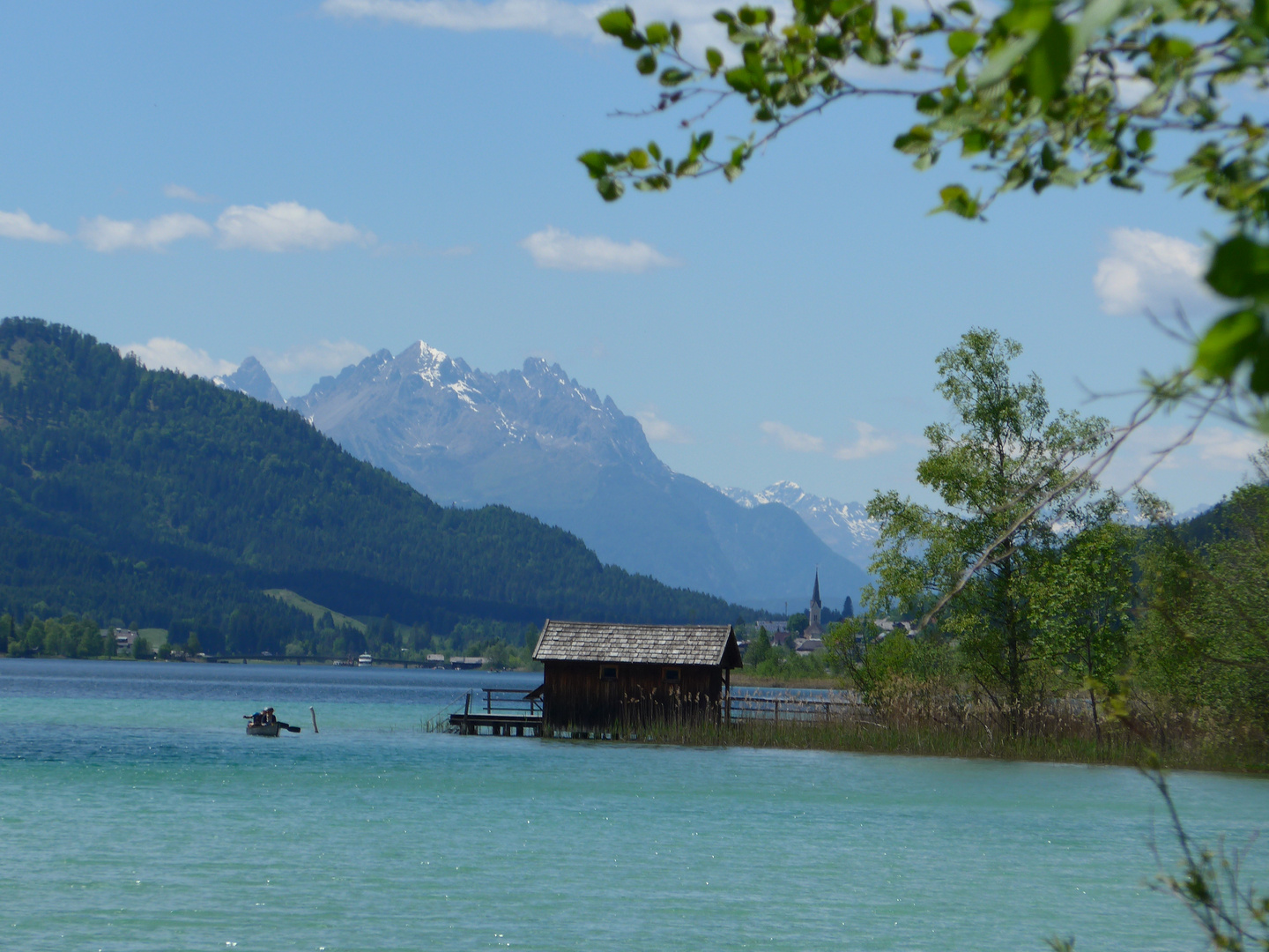 Blick über den Weißensee zu den Lienzer Dolomiten (Kärnten)