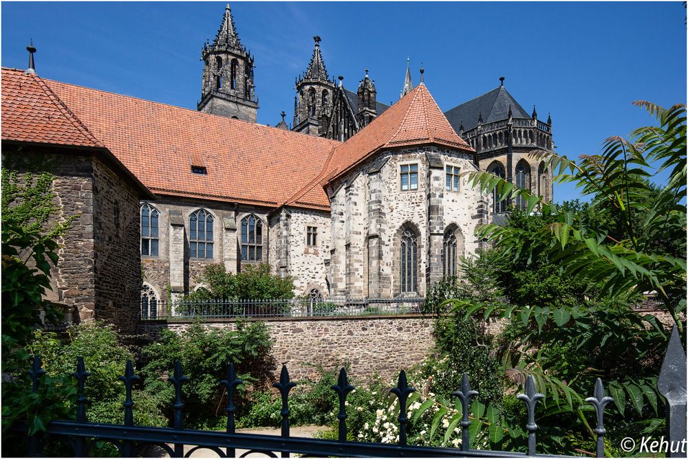 Blick über den Zaun ... Dom Magdeburg