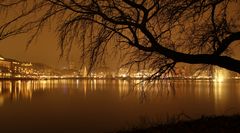 Blick über die Alster bei Nebel