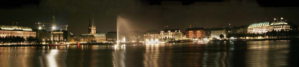 Blick über die Binnenalster in Hamburg