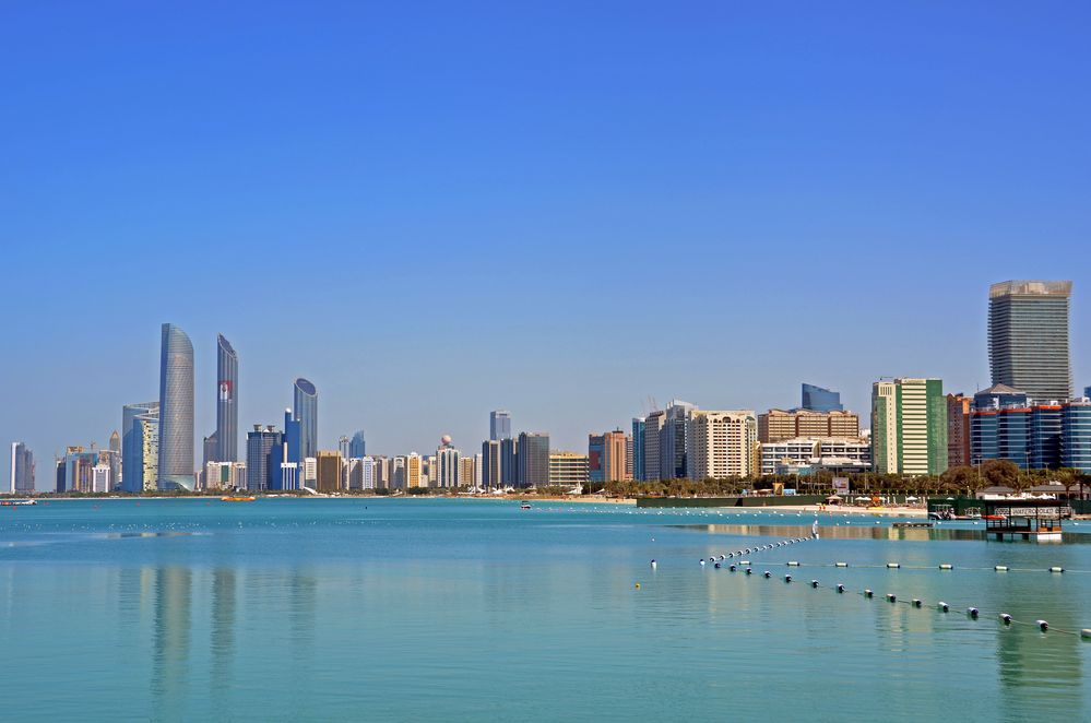 Blick über die Corniche in Abu Dhabi