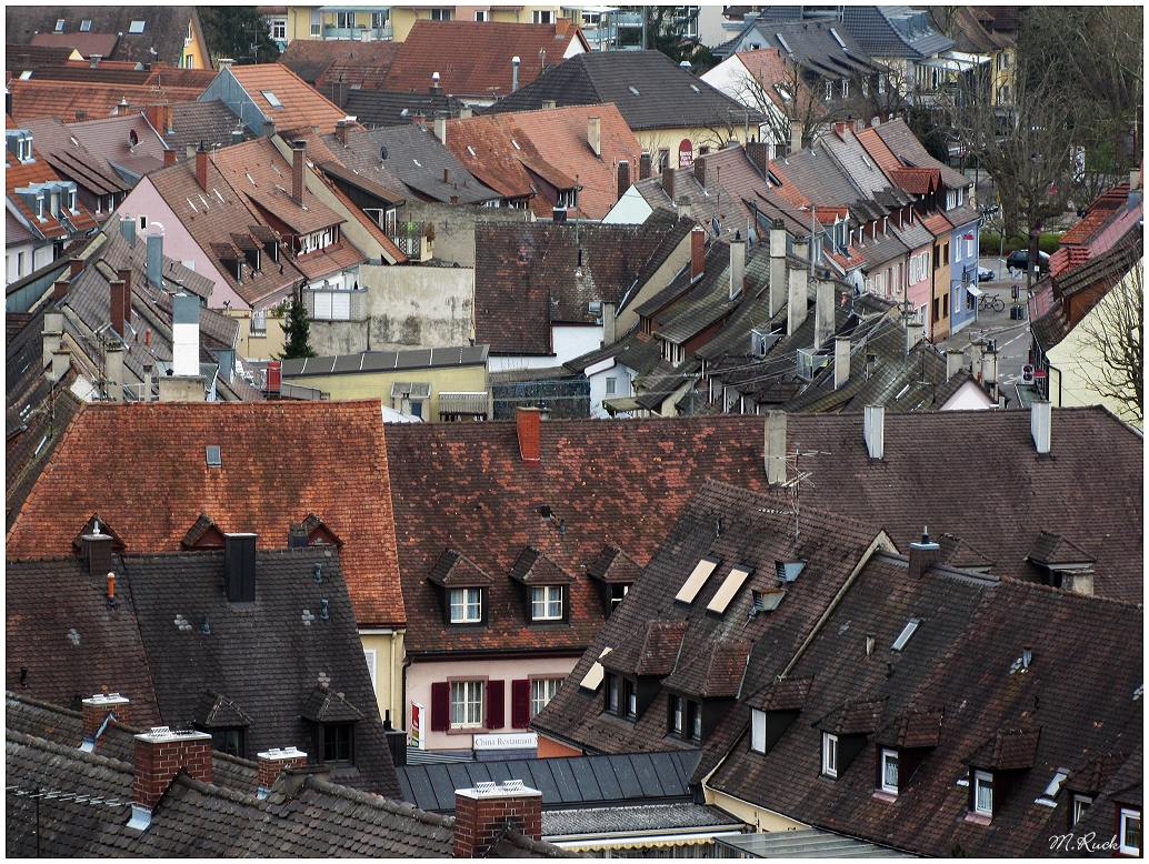 Blick über die Dächer einer alten Stadt !