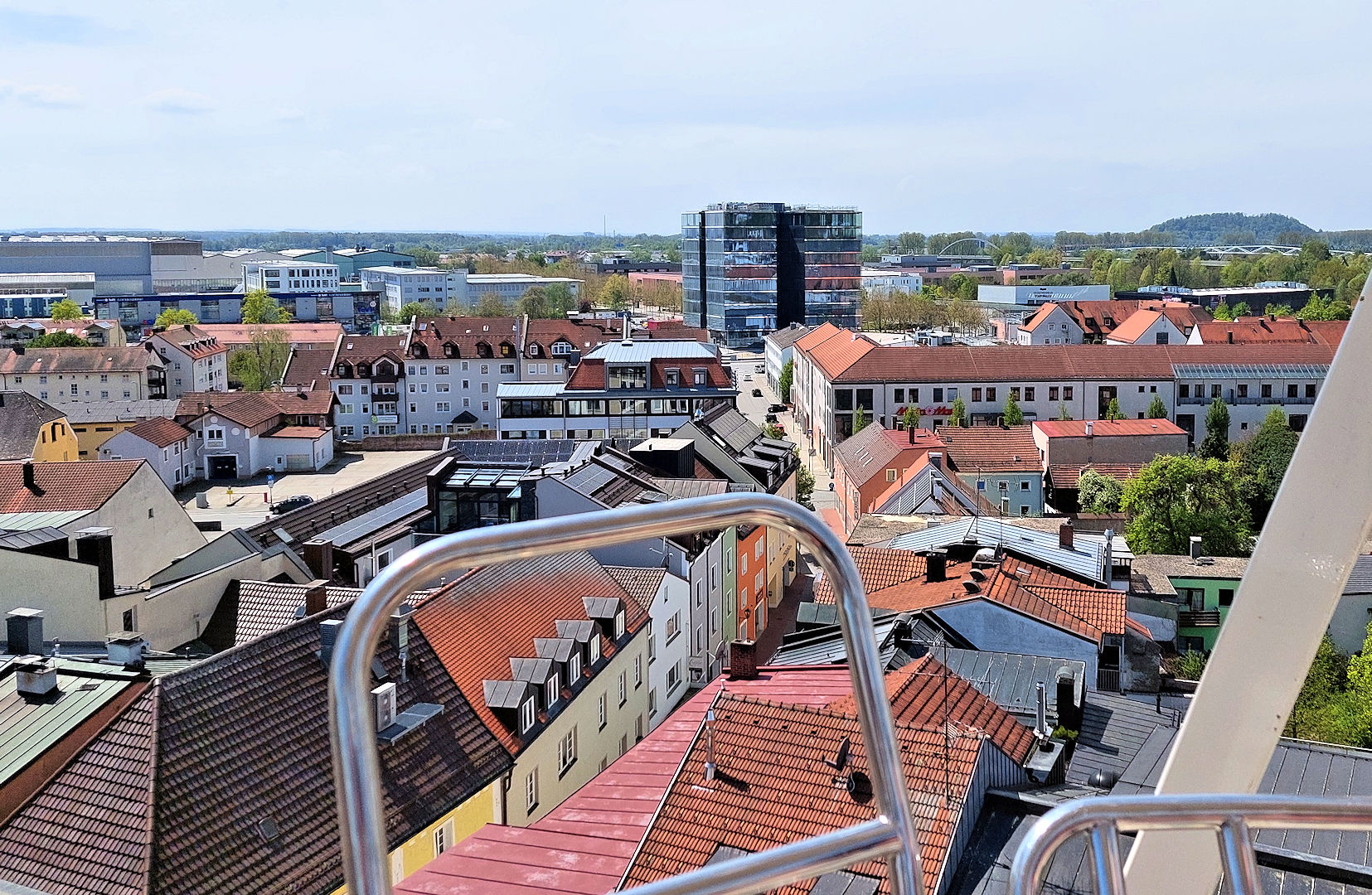 Blick über die Dächer von Deggendorf.