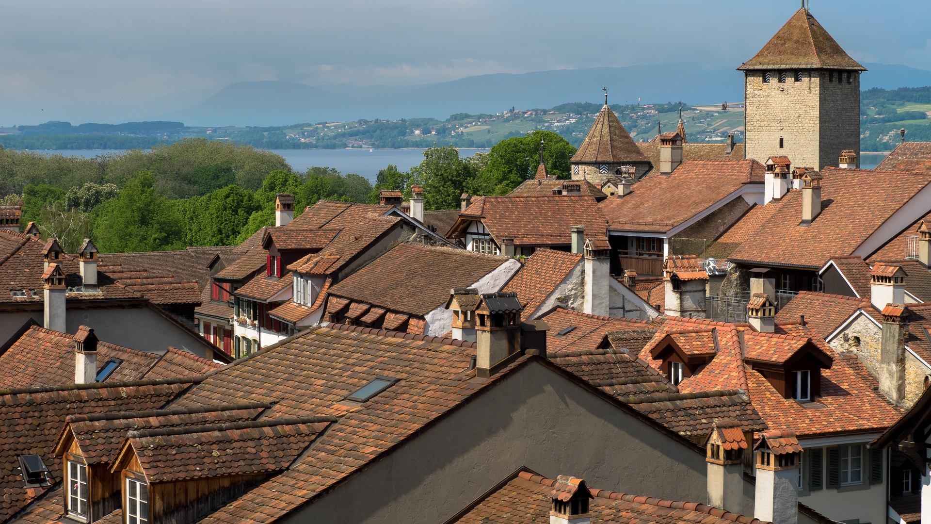 Blick über die Dächer von Murten