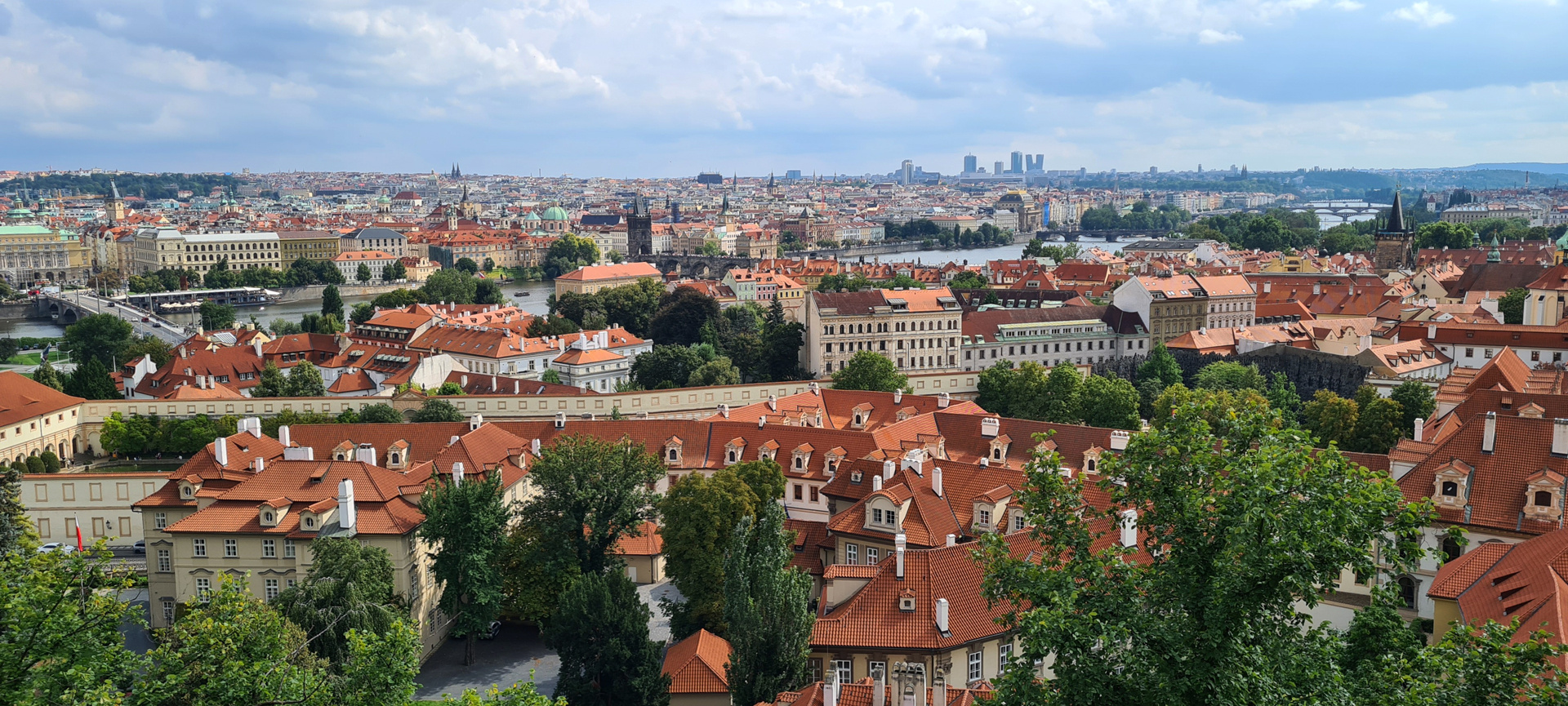 Blick über die Dächer von Prag..