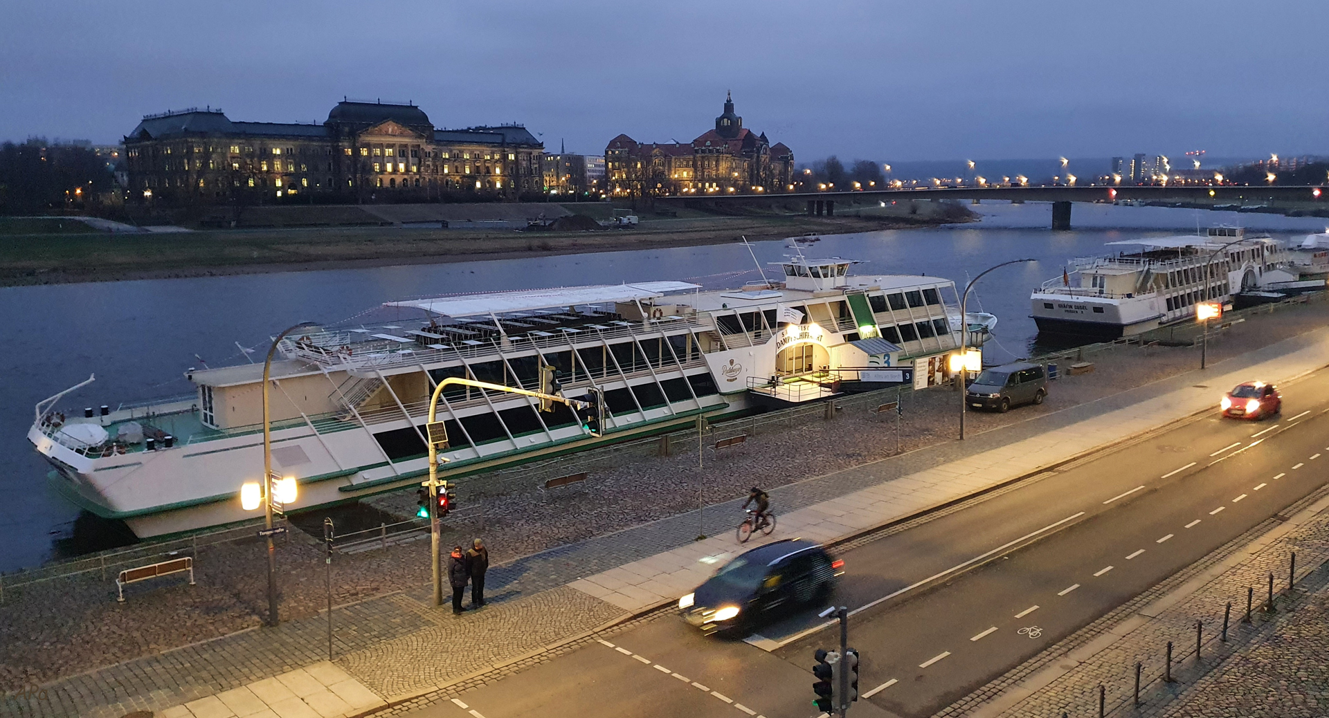 Blick über die Elbe..