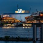 Blick über die Elbe - Kultur in Hamburg