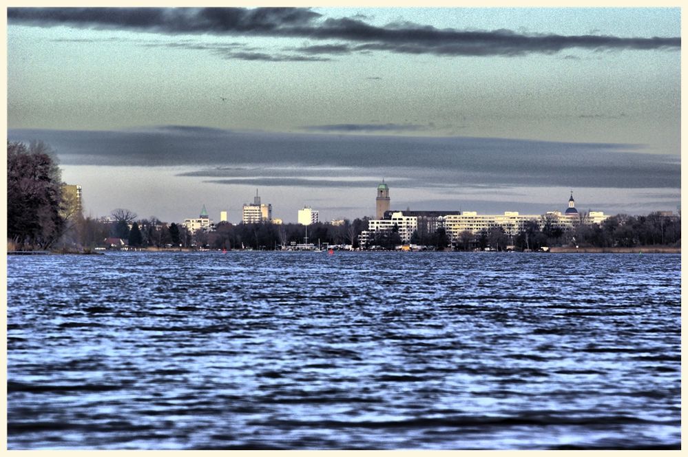 blick über die havel nach spandau