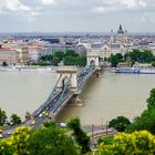 Blick über die Kettenbrücke zur St.-Stephans-Basilika