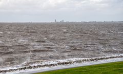 Blick über die Meldorfer Bucht in Richtung Büsum