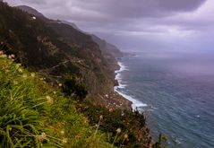 Blick über die Nordküste von Madeira