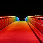 Blick über die Regenbogenbrücke . . .