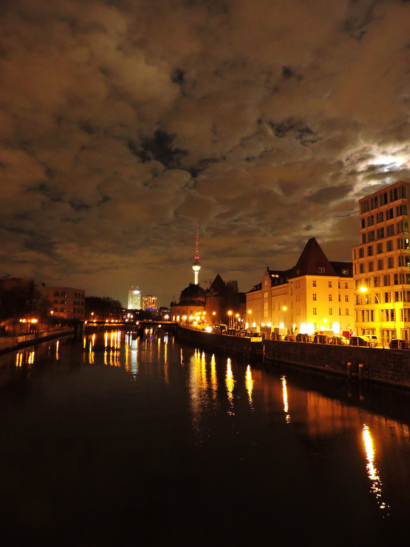 Blick über die Spree....... Foto & Bild architektur, architektur bei