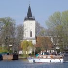 Blick über die Spree, evangelische Dorfkirche Stralau