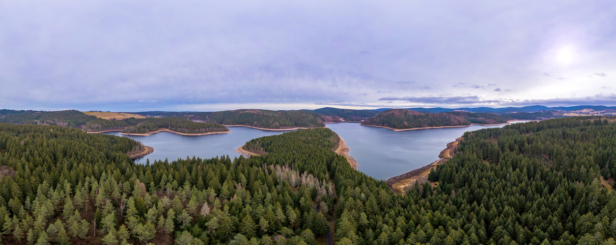 ... Blick über die Talsperre Eibenstock am 02.02.2020 ...