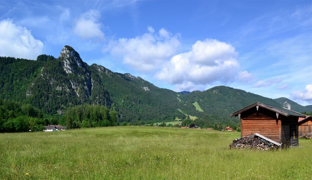 Blick über die Wiesen zum Kolbensattel…