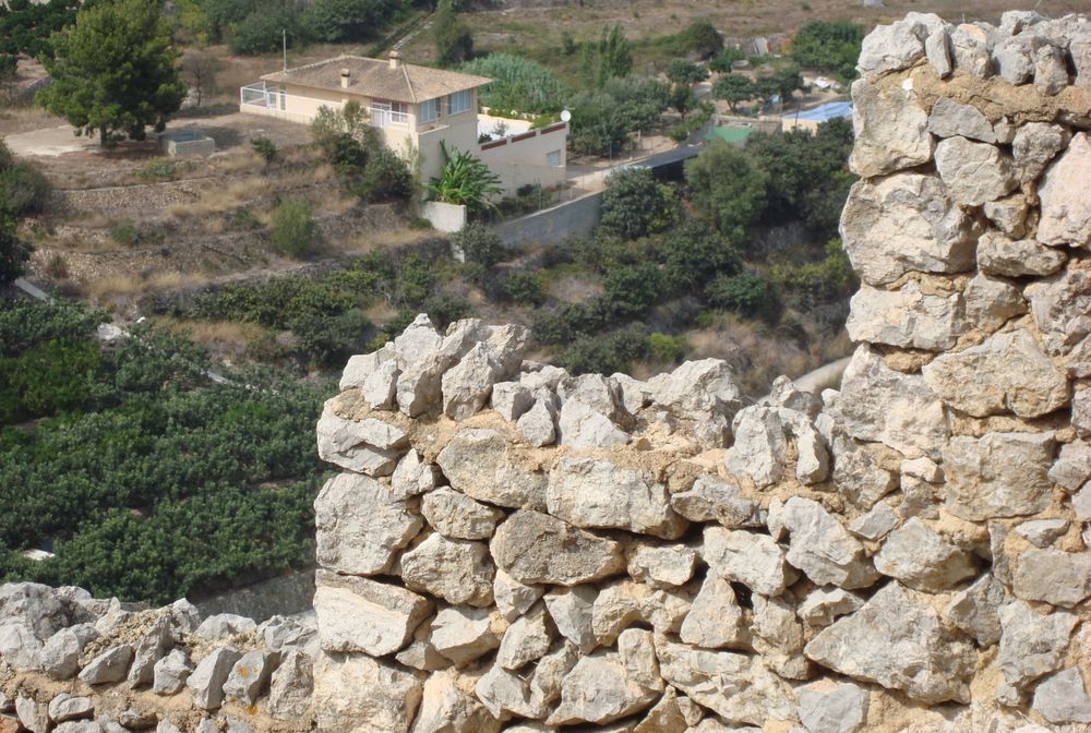 Blick über eine Mauer....