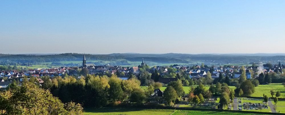 ...Blick über Grünberg vom Wartturm...