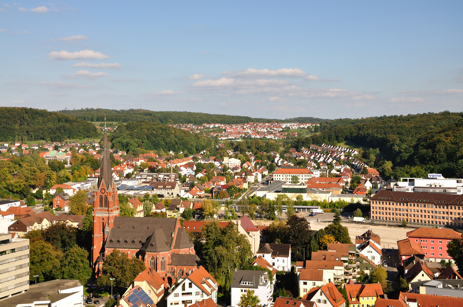 Blick über Heidenheim und der Pauluskirche