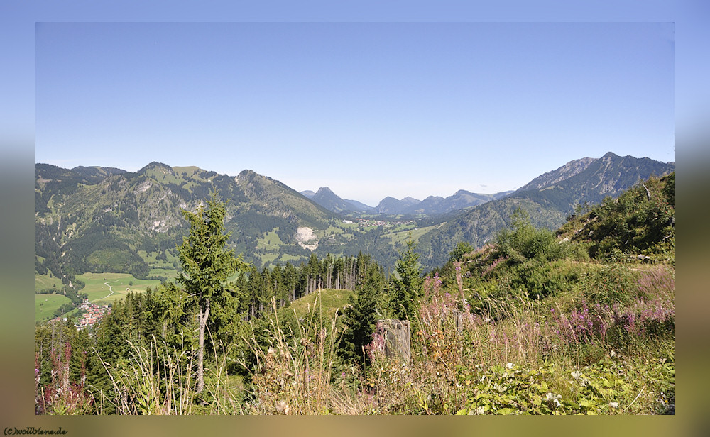 Blick über Hindelang und das Oberjoch Richtung Kempten