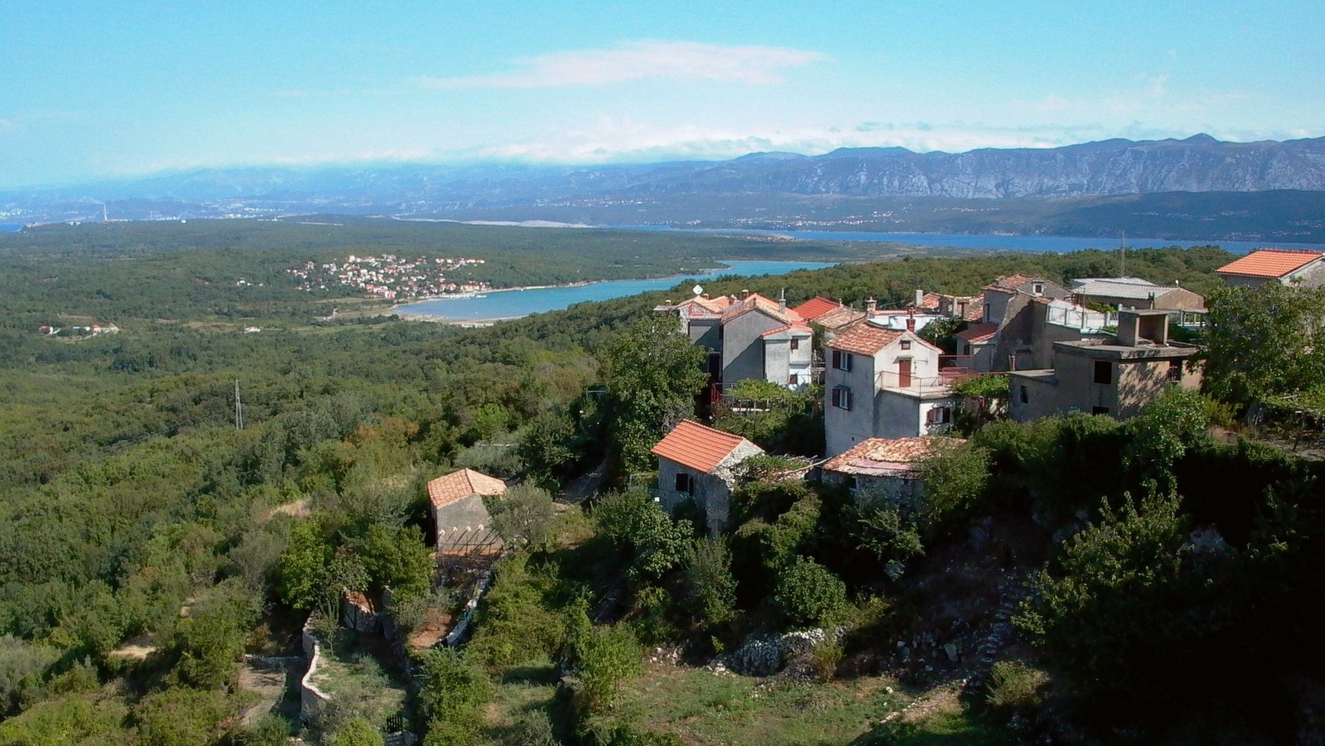 Blick über Insel KrK von Dobrinj Richtung Norden