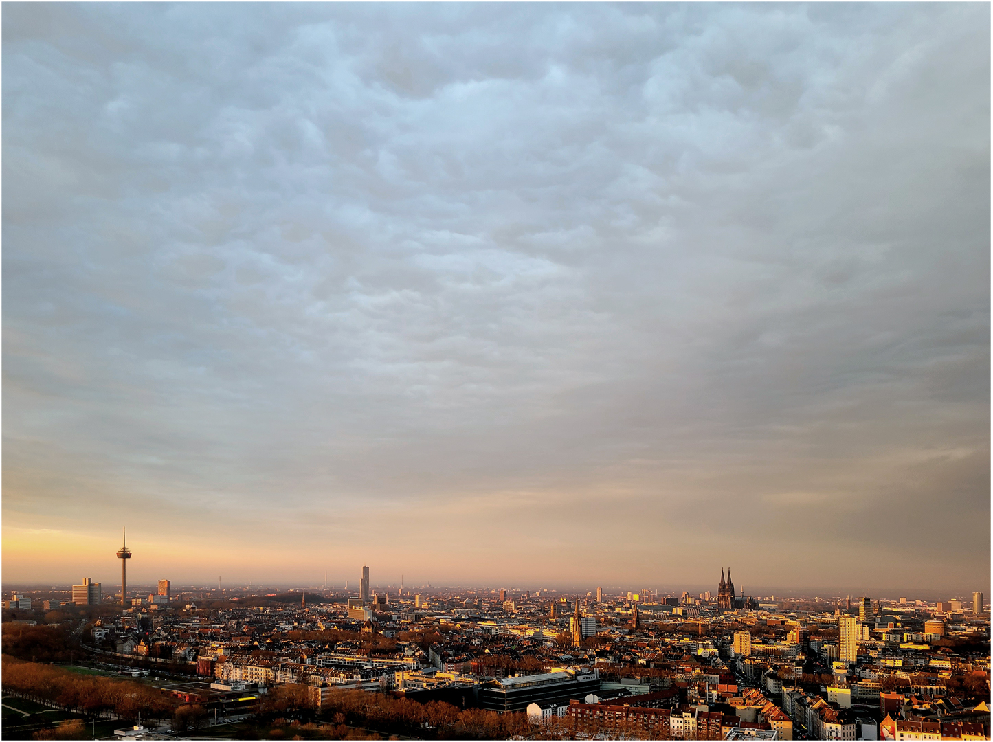 Blick über Kölle - ohne Saharastaub