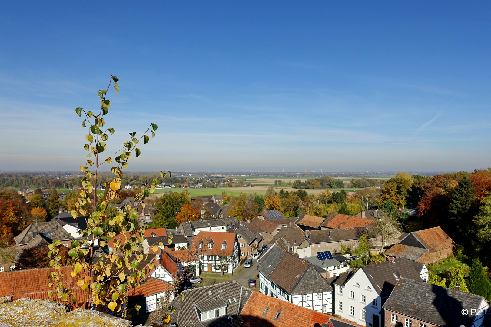 Blick über Liedberg (Korschenbroich) ...