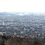 Blick über Linz an einem diesigen Märztag