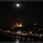 Blick über Passau mit Vollmond