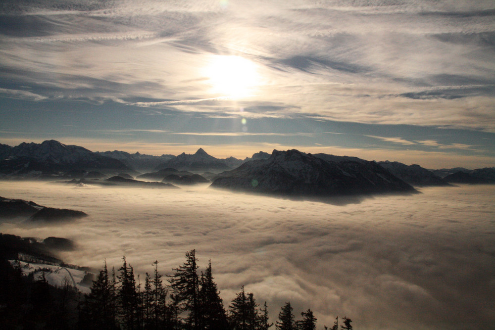 Blick über Salzburg Richtung Untersberg