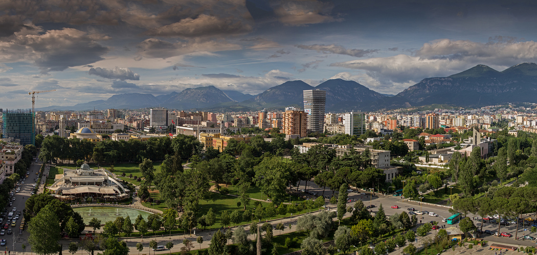 Blick über Tirana