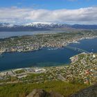 Blick über Tromsø am blauen Sund