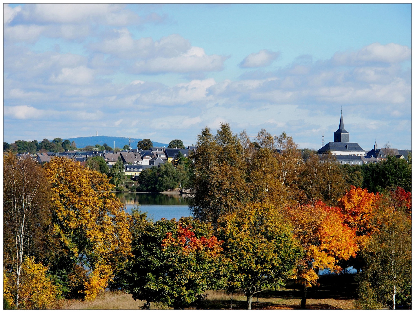 Blick über Weißenstadt und seinen See