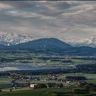 Blick übern Wallersee ins Alpenvorland