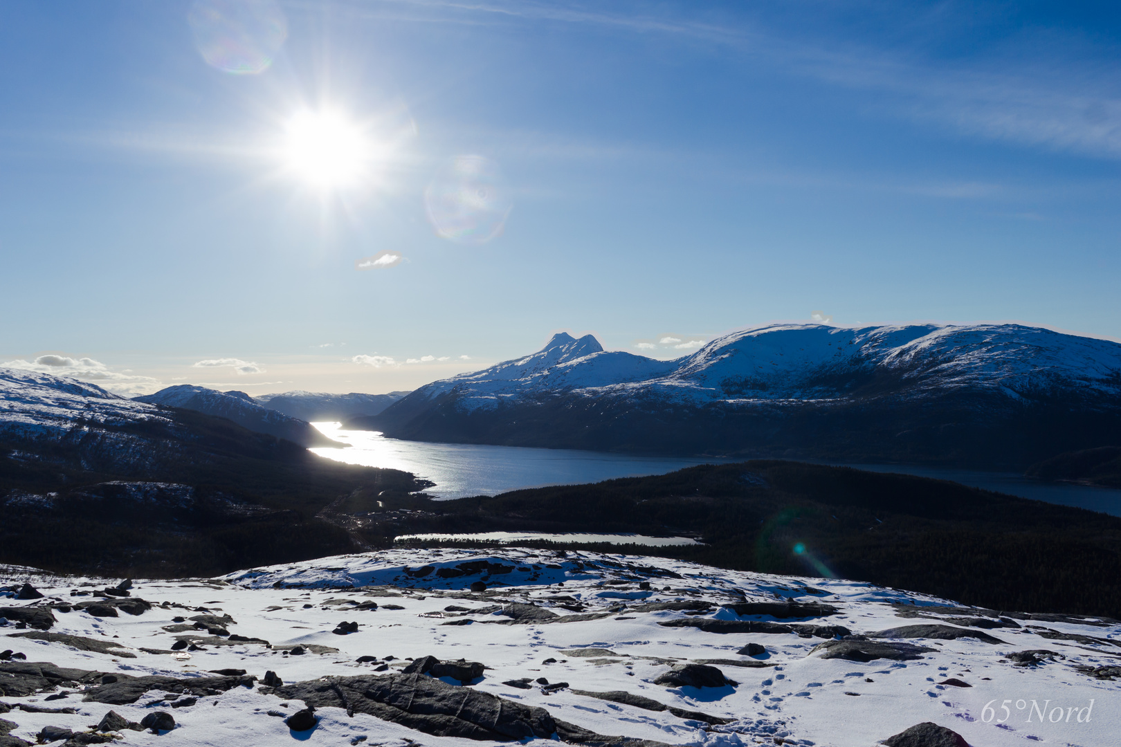 Blick übers Fjell und Sorfjord (Teil des Bindalsfjordes)