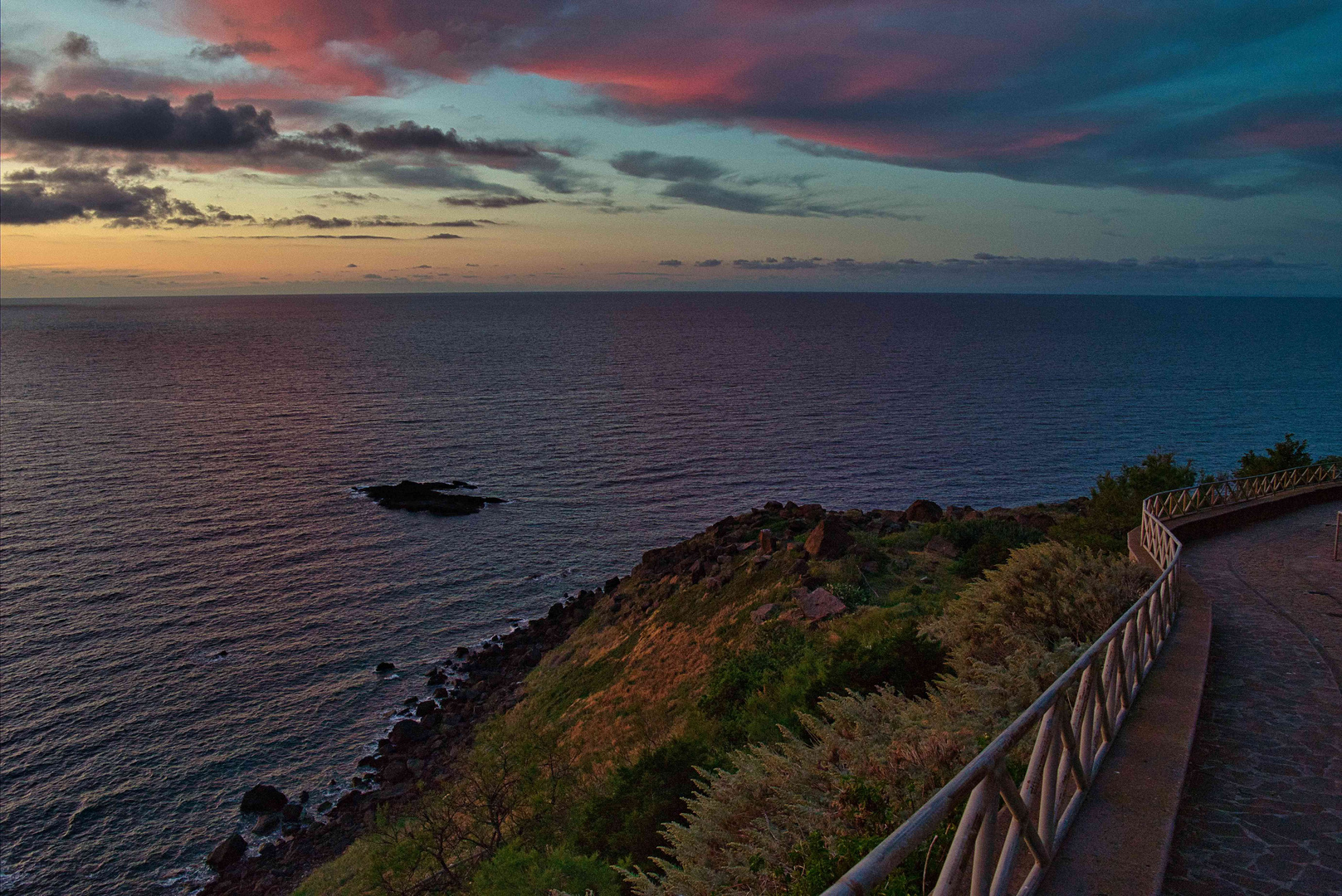 Blick übers Meer in Castelsardo