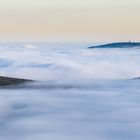 Blick über´s Nebelmeer zum Spiegelwald