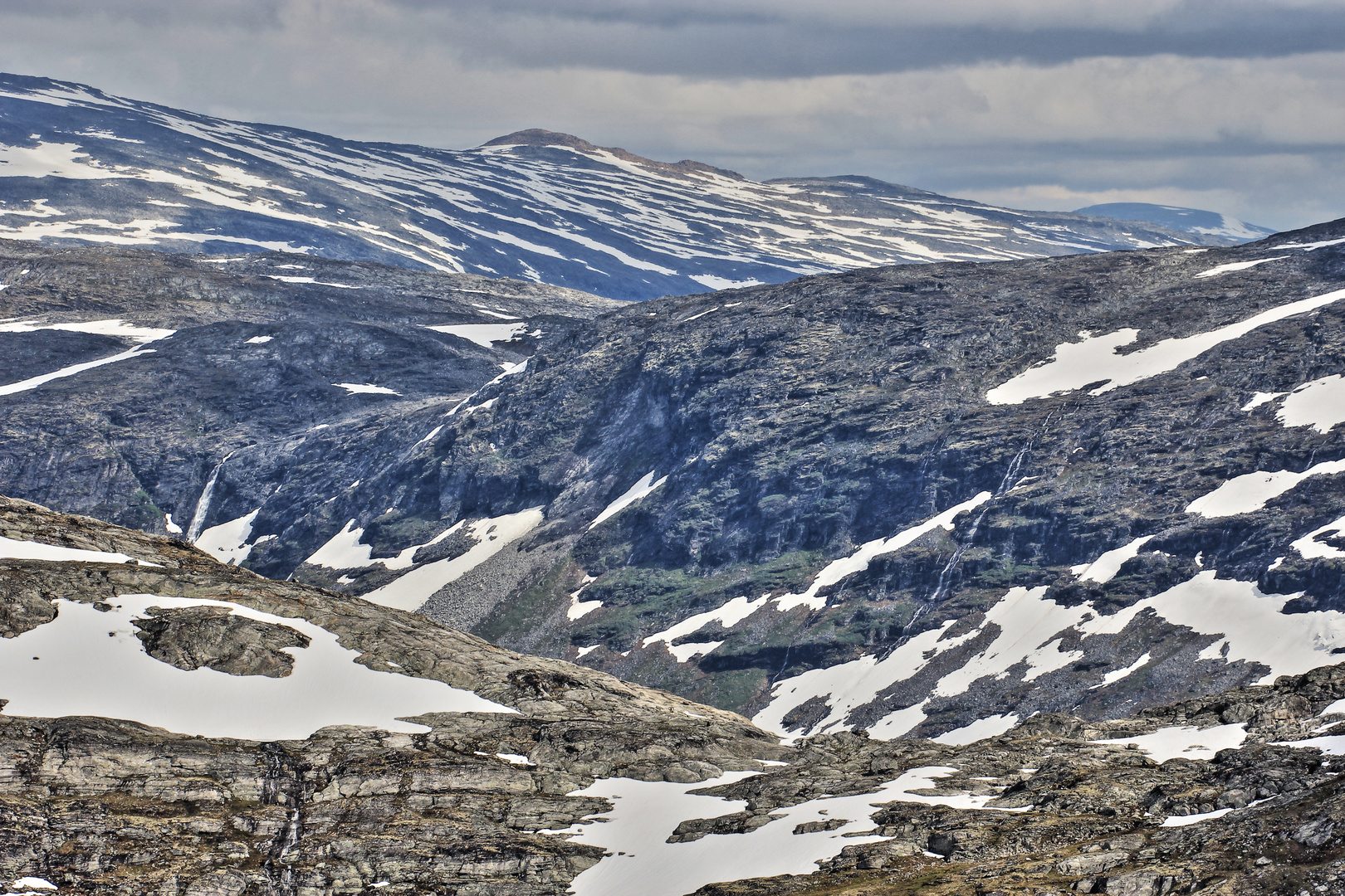 Blick vom 1500 m hohen Aussichtsberg Dalsnibba