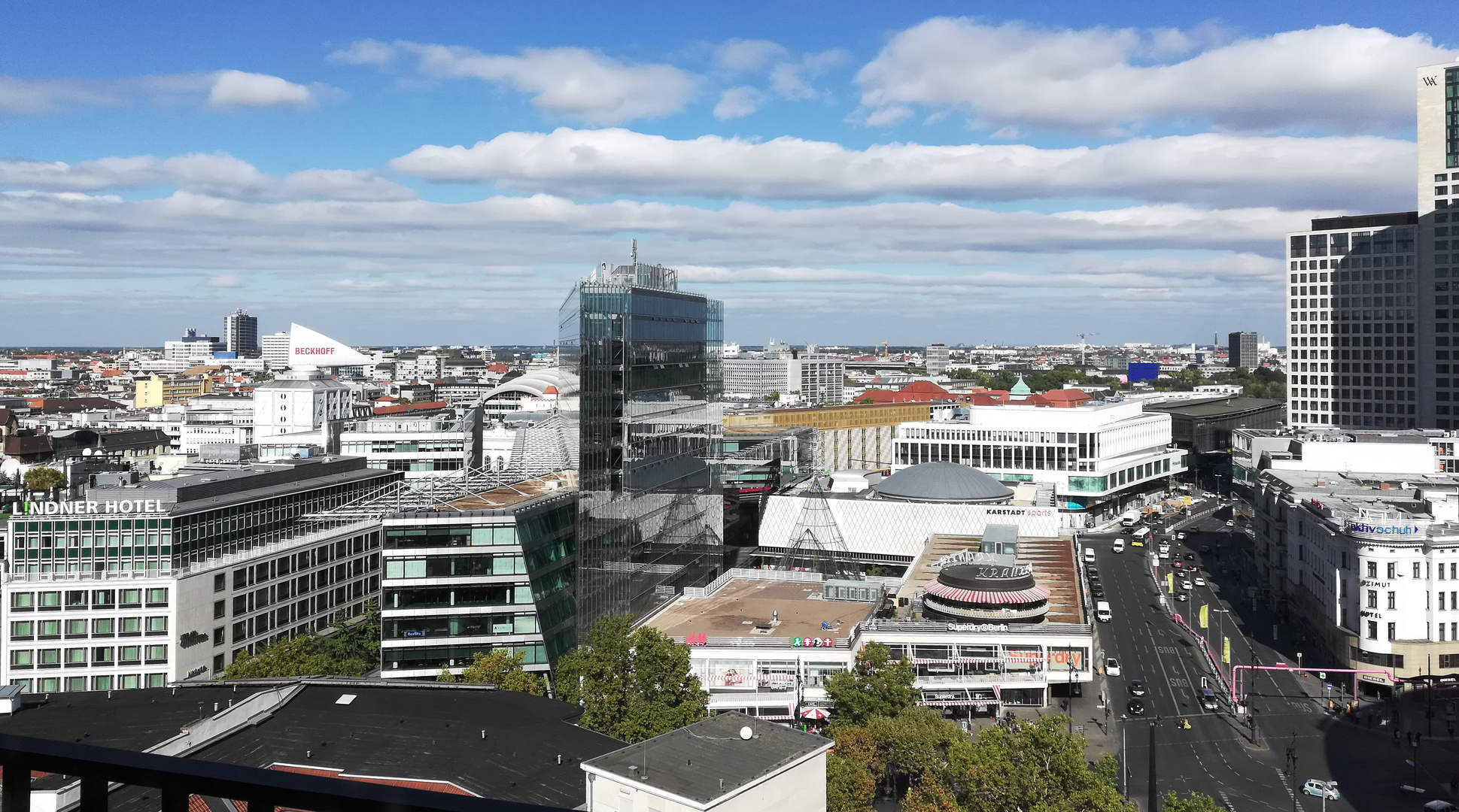 Blick vom Allianz-Hochhaus