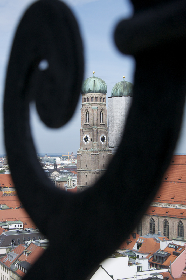 Blick vom Alten Peter zur Frauenkirche