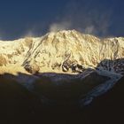 Blick vom Annapurna Base Camp zum Annapurna I am frühen Morgen