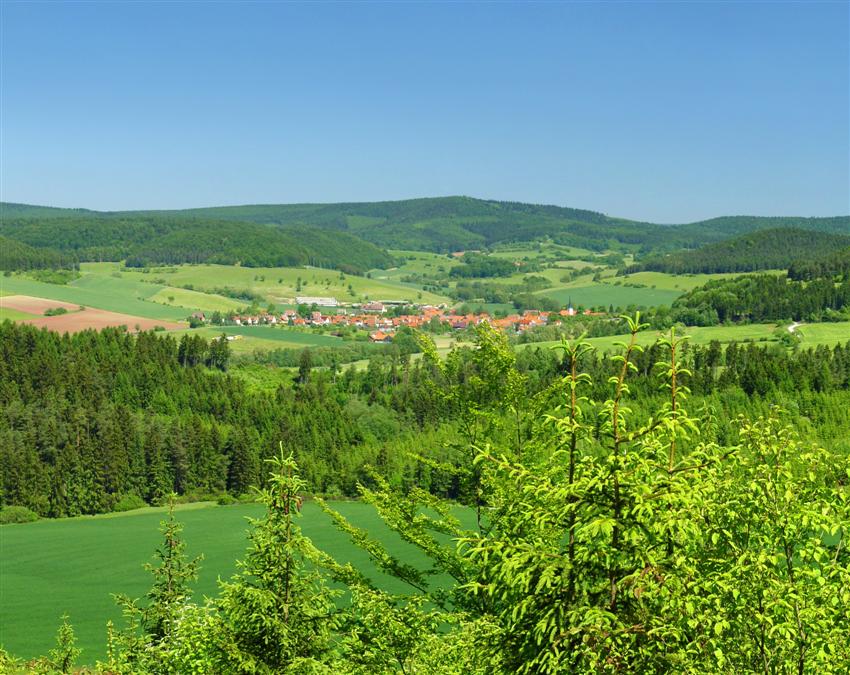 Blick vom Apfelsberg aus auf Lengfeld
