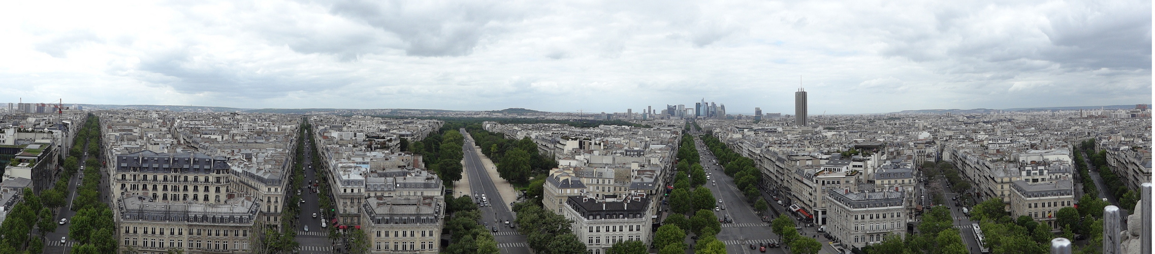 Blick vom Arc de Triomphe