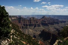 Blick vom Aussichtspunkt der Grand Canyon Lodge am North Rim des Grand Canyon...