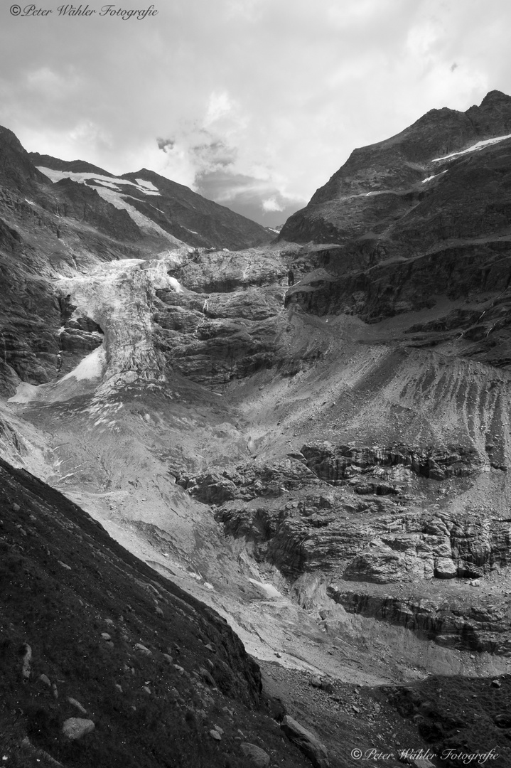 Blick vom Bänisegg zum Gletscherbruch Oberes Eismeer / Berner Oberland / Schweiz