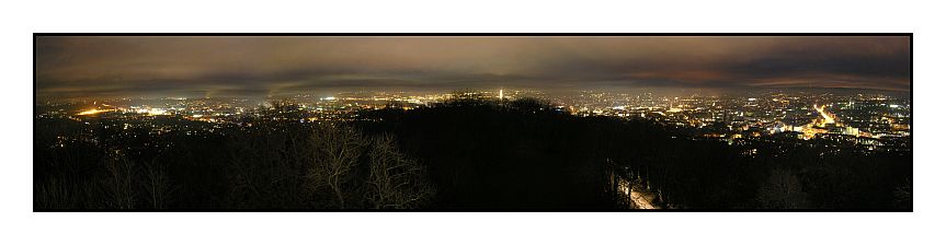 blick vom belvedere auf aachen bei nacht