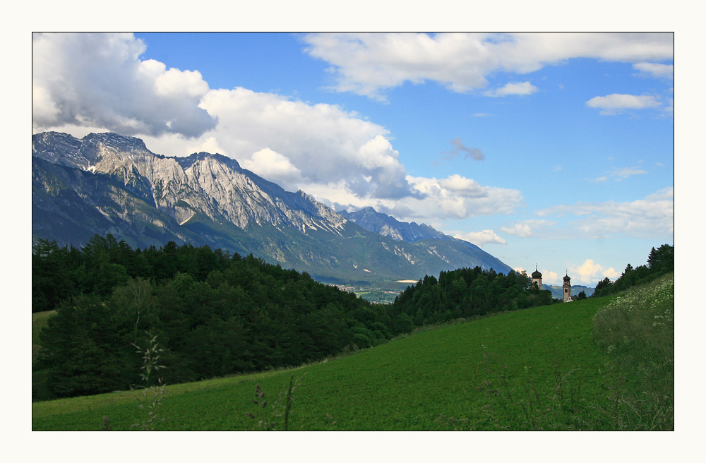 Blick vom Bettelwurf bis nach Ampaß