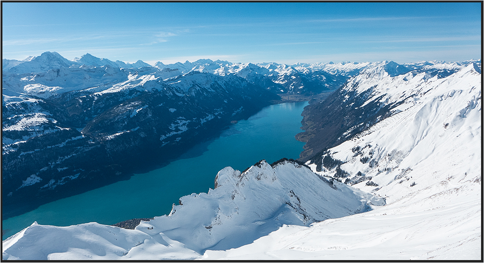 Blick vom Brienzer Rothorn, auf den Brienzersee