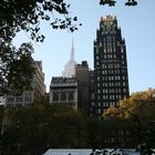 Blick vom Bryant Park an der 42nd St nach Süden