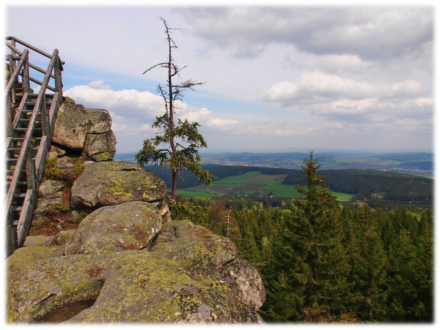 Blick vom Burgsteinfelsen in die Oberpfalz